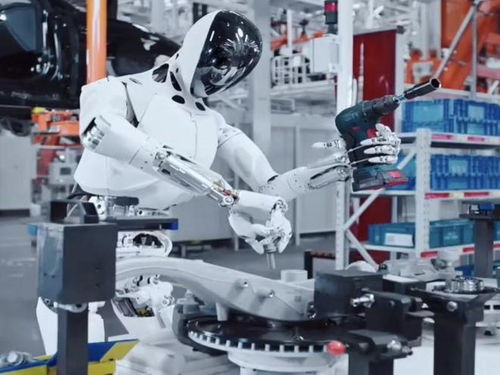 小鹏AI机器人“Iron”惊艳亮相，集成天玑AIOS系统与62自由度引领智能服务新纪元